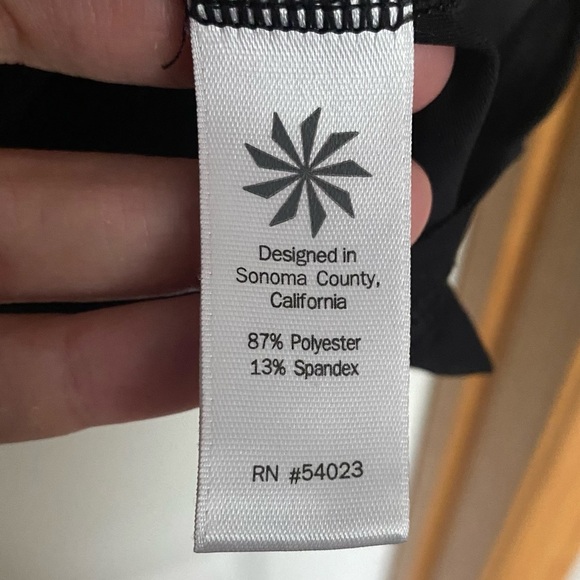 Athleta Exhilaration Black Long Sleeve Shirt Size XL - Picture 6 of 11